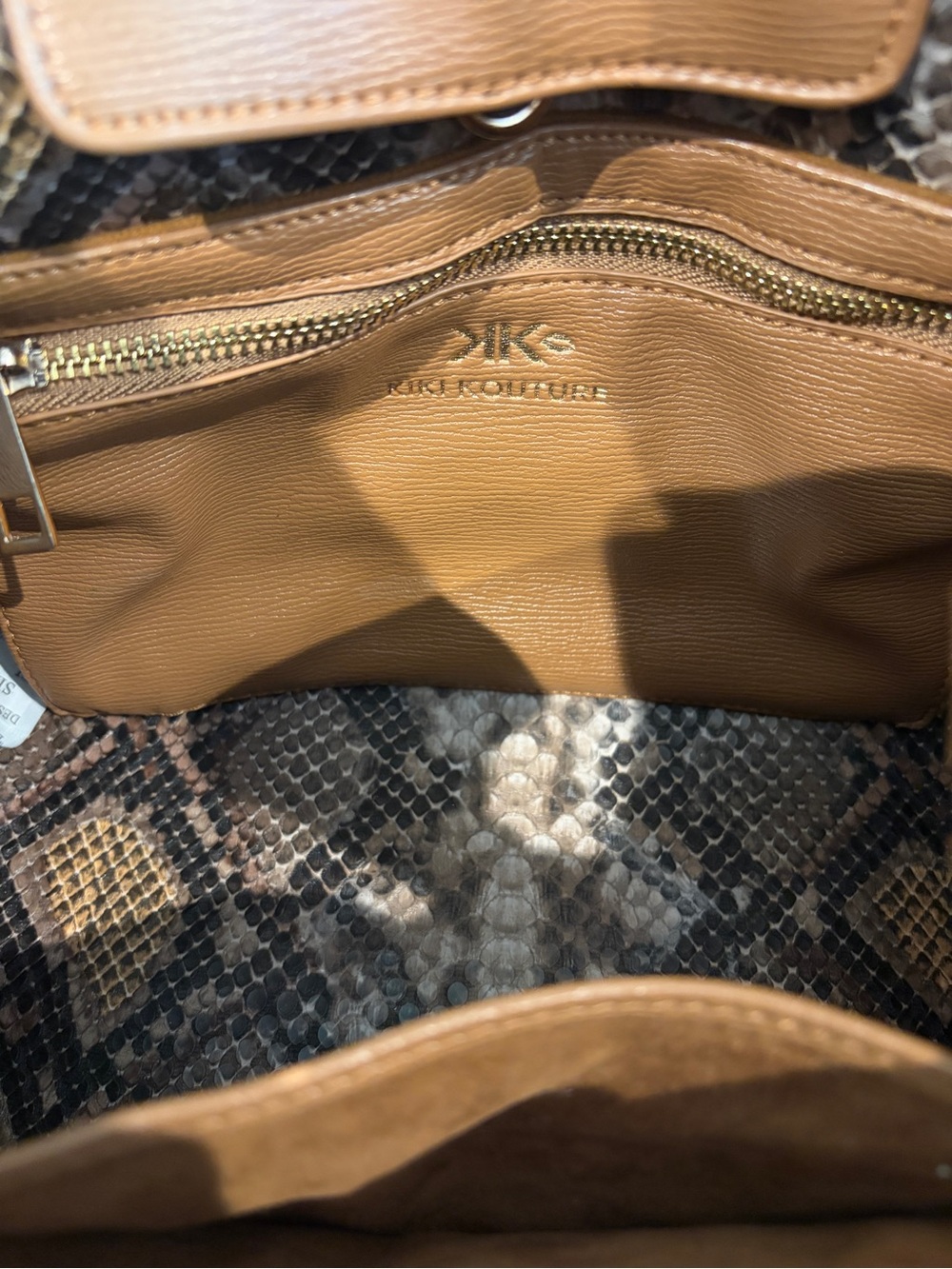 New Kiki Kouture large hand bag. Large buckle/brown sides snakeskin look. - Picture 6 of 6